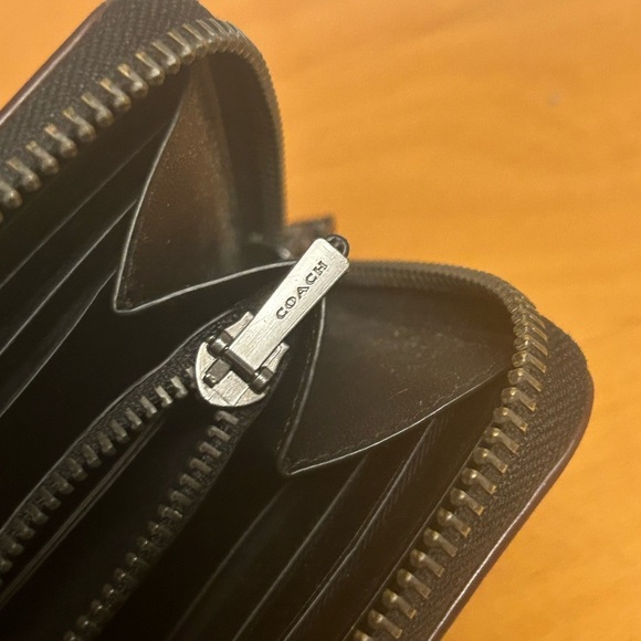 Coach monogram leather and canvas accordion wallet in black and grey - Picture 5 of 9